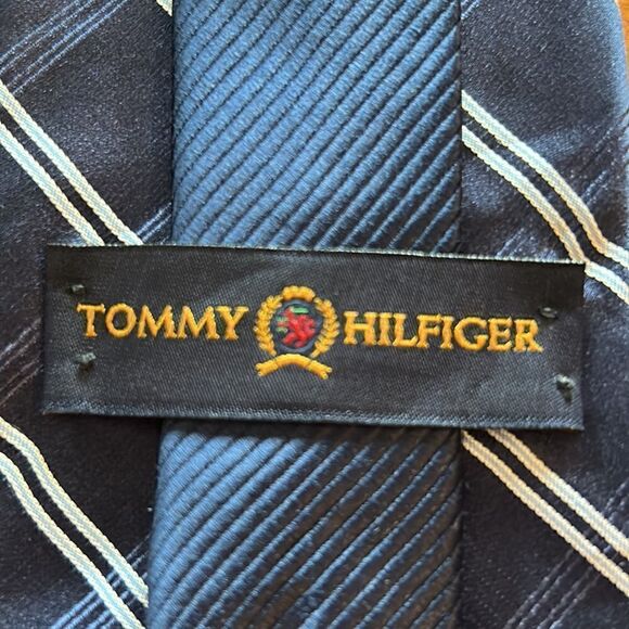 NEW Tommy Hilfiger Mens Silk Tie - Picture 3 of 6